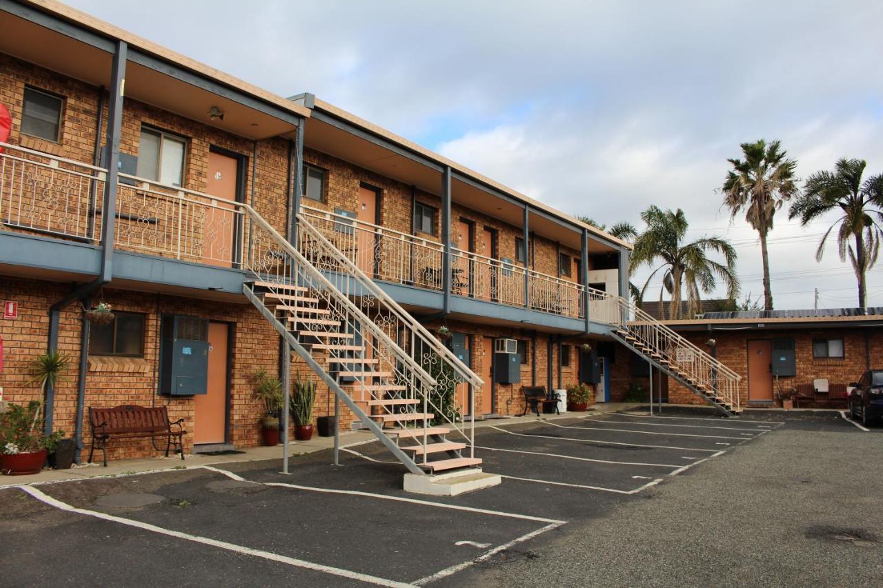 Bridge View Motel Gorokan Екстериор снимка