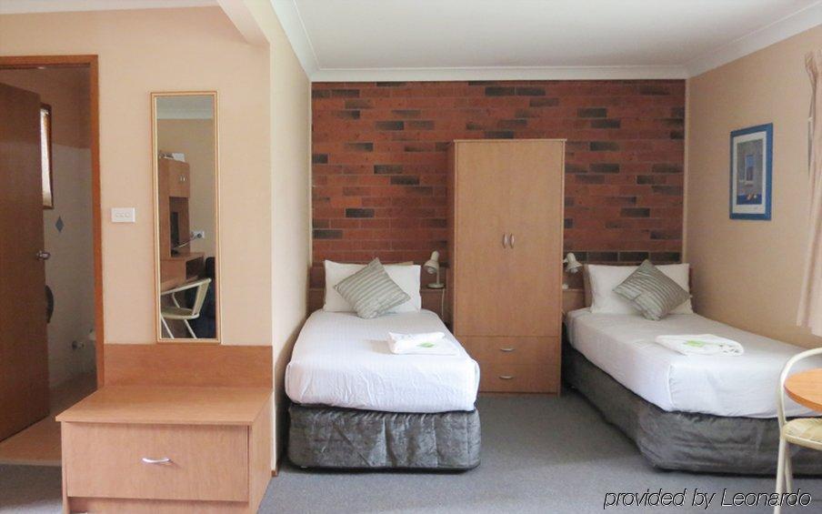 Bridge View Motel Gorokan Екстериор снимка